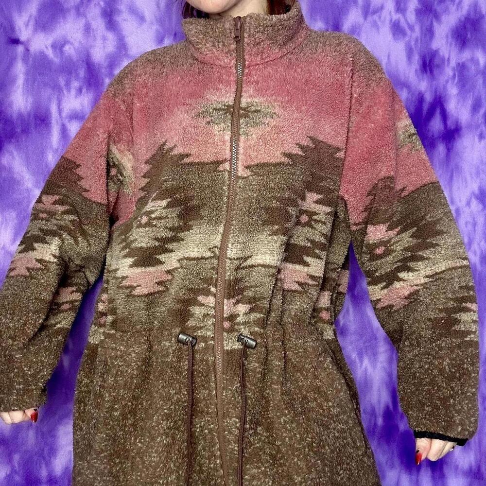 Vtg Brown and pink navajo print fleece jacket with drawstring waist and pockets